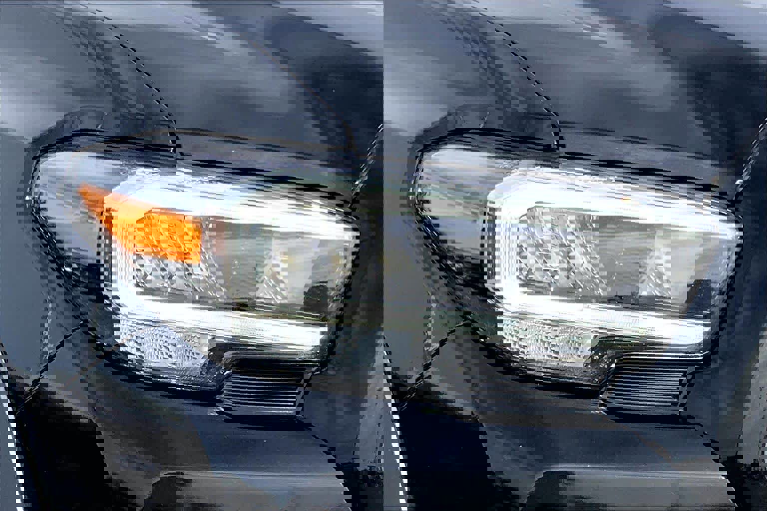 Used 2021 Toyota Tacoma TRD Off-Road w/ Technology Package image 24