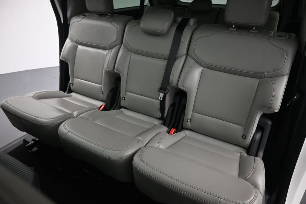 Certified 2025 Ford Expedition Max Active RWD image 20