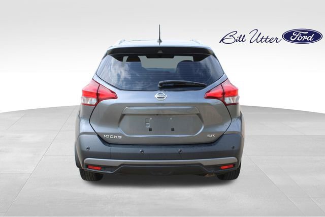 Used 2020 Nissan Kicks SR image 4