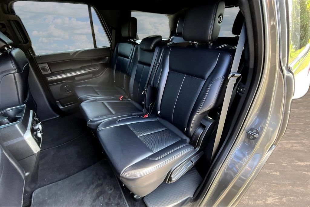 Certified 2019 Ford Expedition XLT w/ Equipment Group 202A AWD/4WD image 24