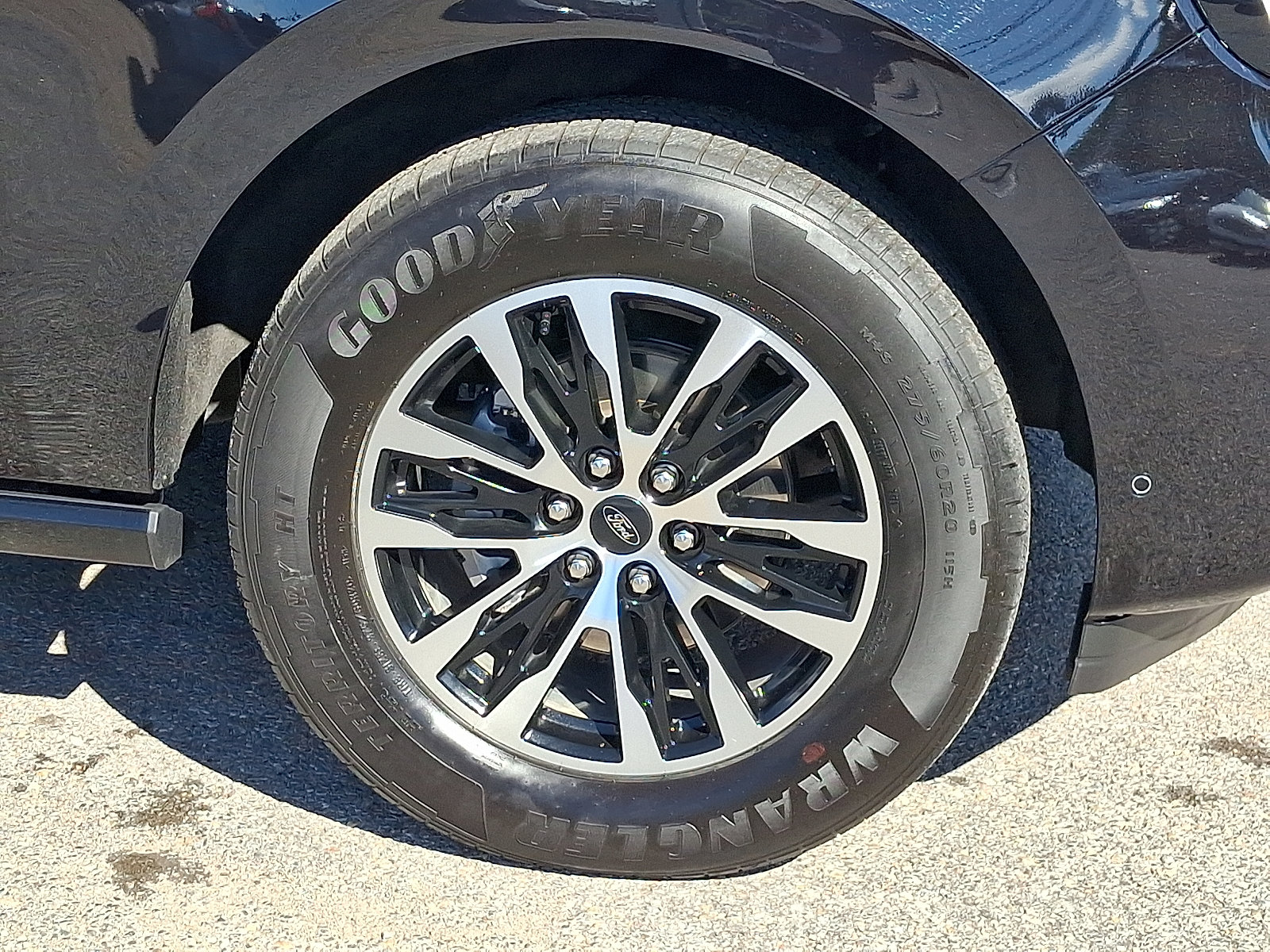 Certified 2025 Ford Expedition Max Platinum AWD/4WD image 8