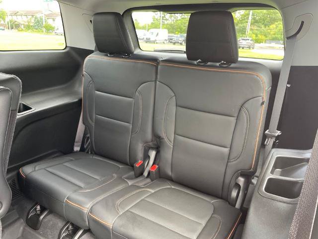 Used 2023 GMC Acadia AT4 w/ Preferred Package AWD/4WD image 14