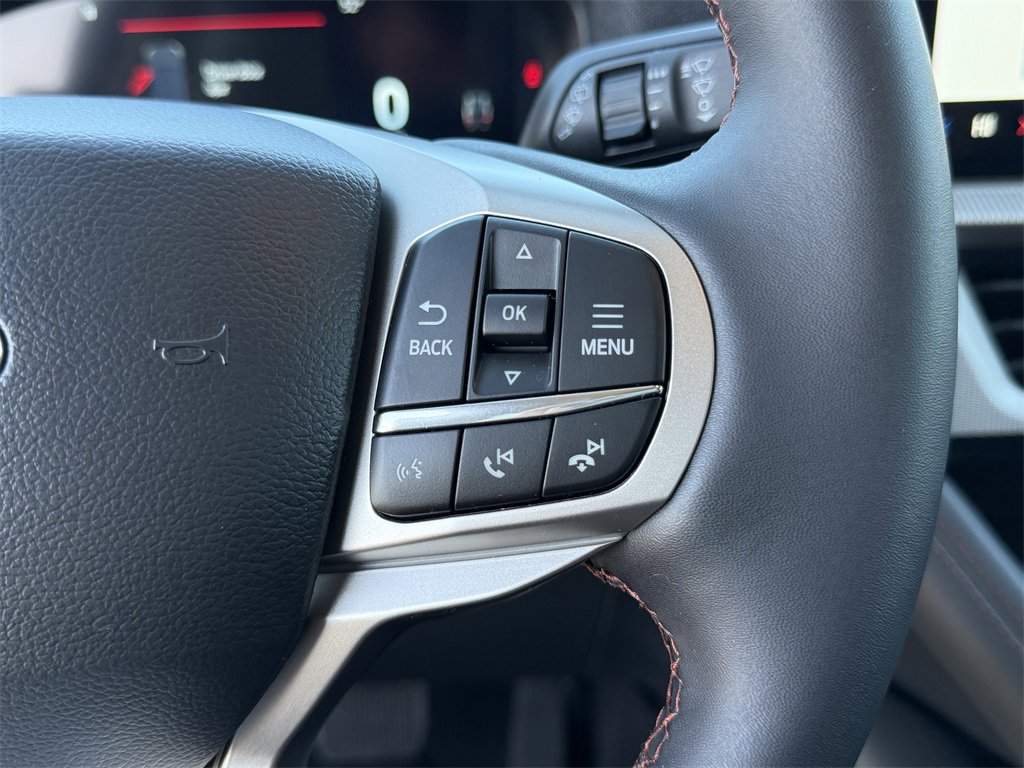 Certified 2025 Ford Explorer Active image 23