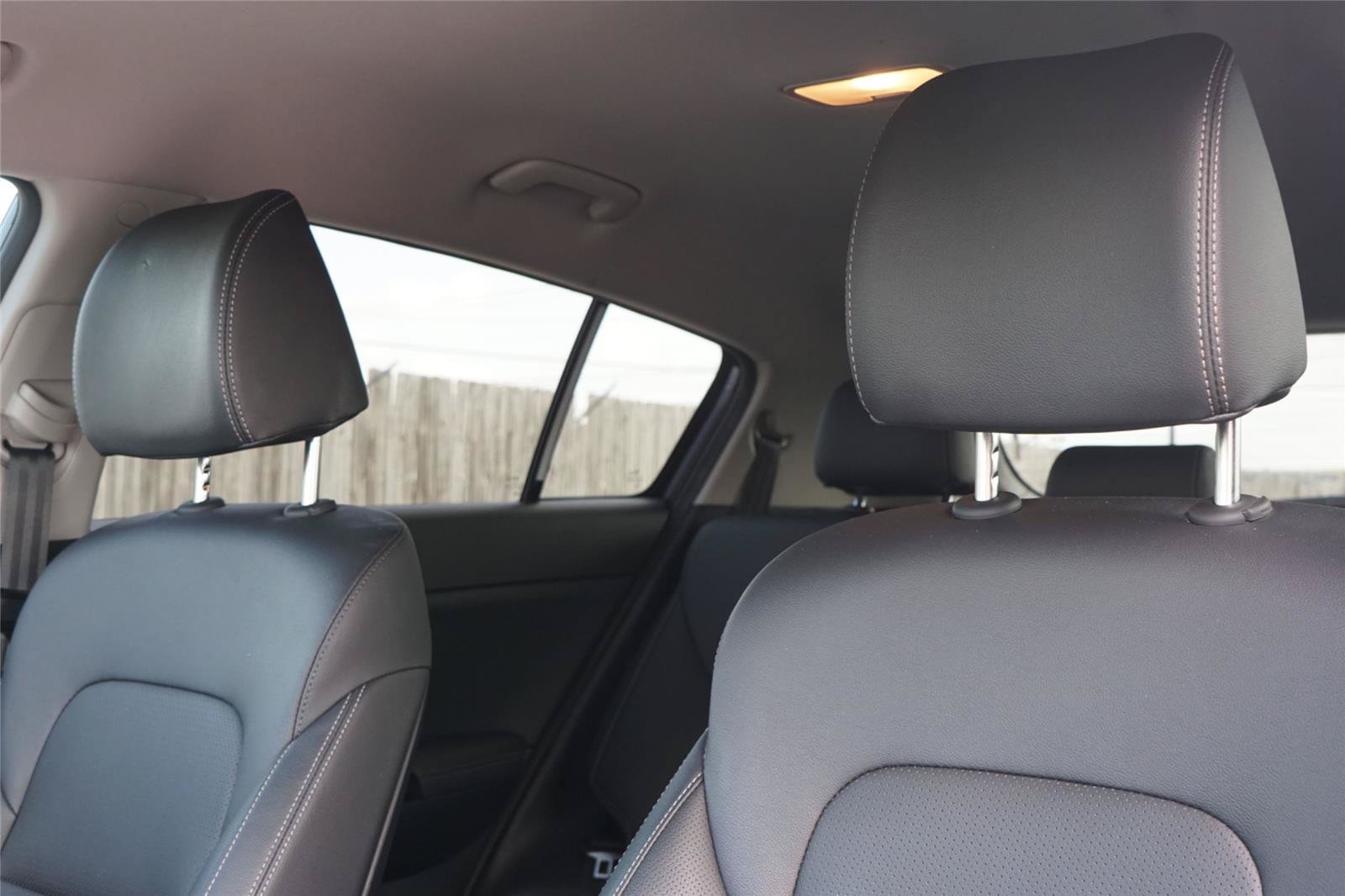 Used 2021 Kia Sportage EX FWD image 11