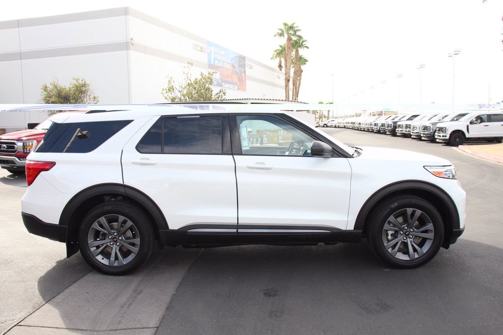 Certified 2021 Ford Explorer XLT w/ Equipment Group 202A AWD/4WD image 10