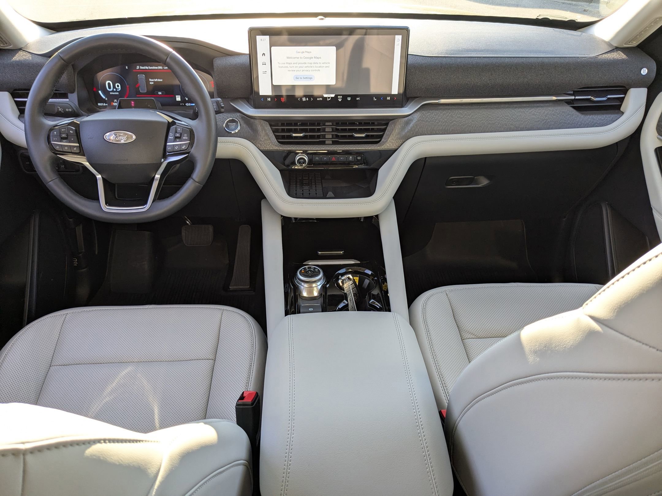 Certified 2025 Ford Explorer Platinum w/ LUX Leather Package image 34