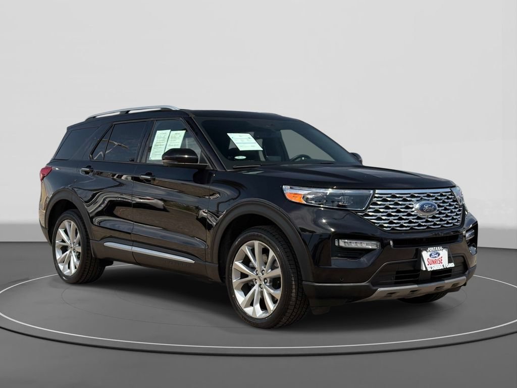 Certified 2022 Ford Explorer Platinum w/ Technology Package AWD/4WD image 4