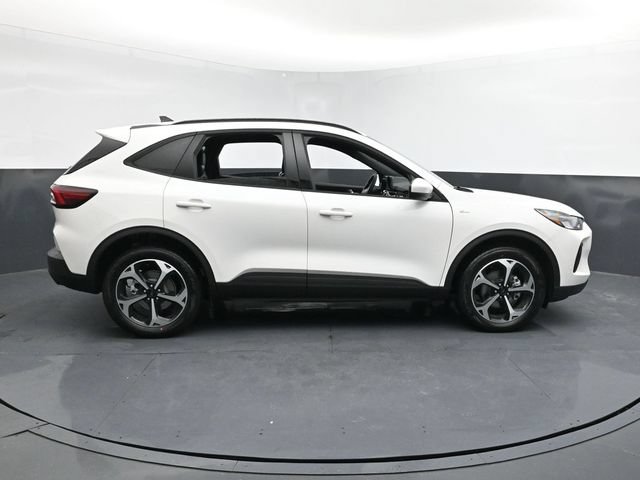 Certified 2025 Ford Escape ST-Line Select AWD/4WD image 8