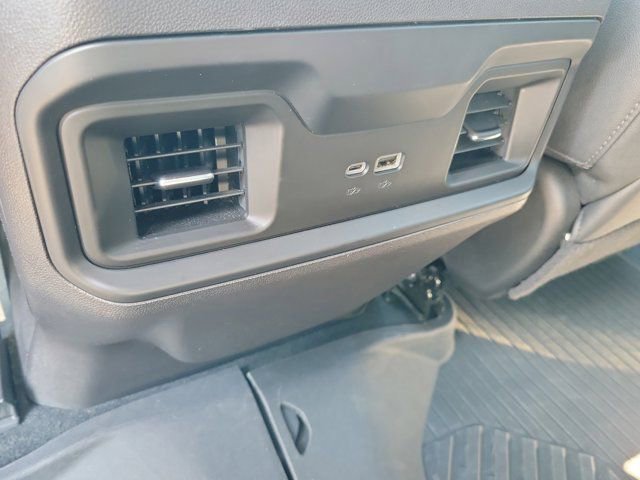Used 2024 Chevrolet Silverado 1500 LT Trail Boss w/ Convenience Package II AWD/4WD image 19