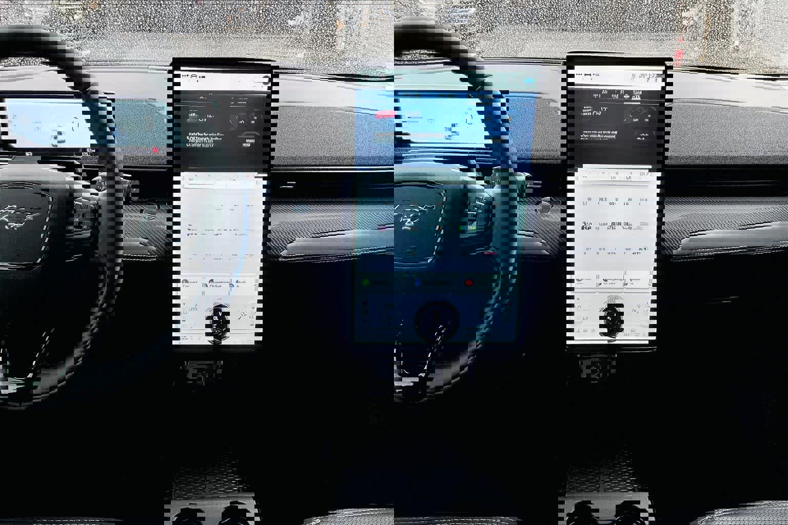 Certified 2025 Ford Mustang Mach-E Premium image 10