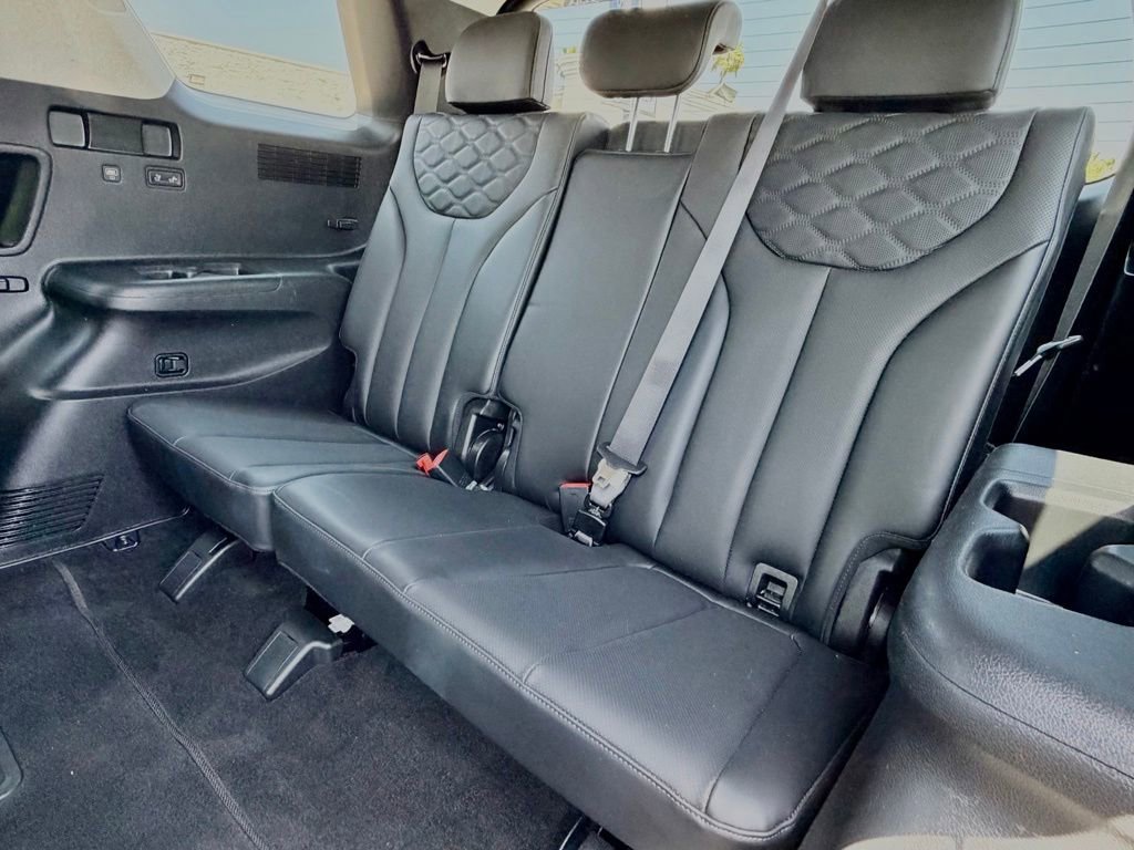 Used 2022 Hyundai Palisade Limited w/ Cargo Package FWD image 33