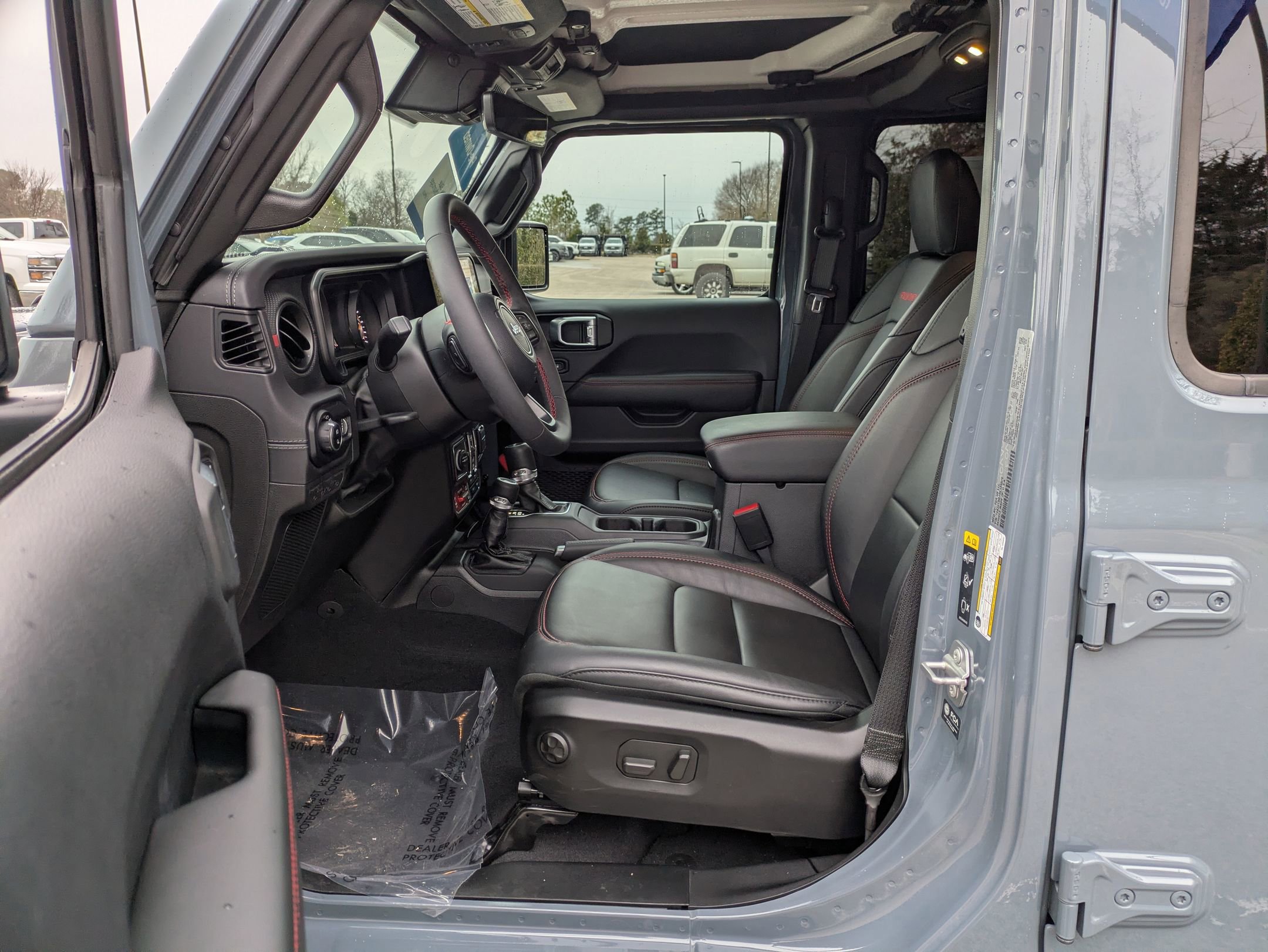 Used 2024 Jeep Gladiator Rubicon image 12