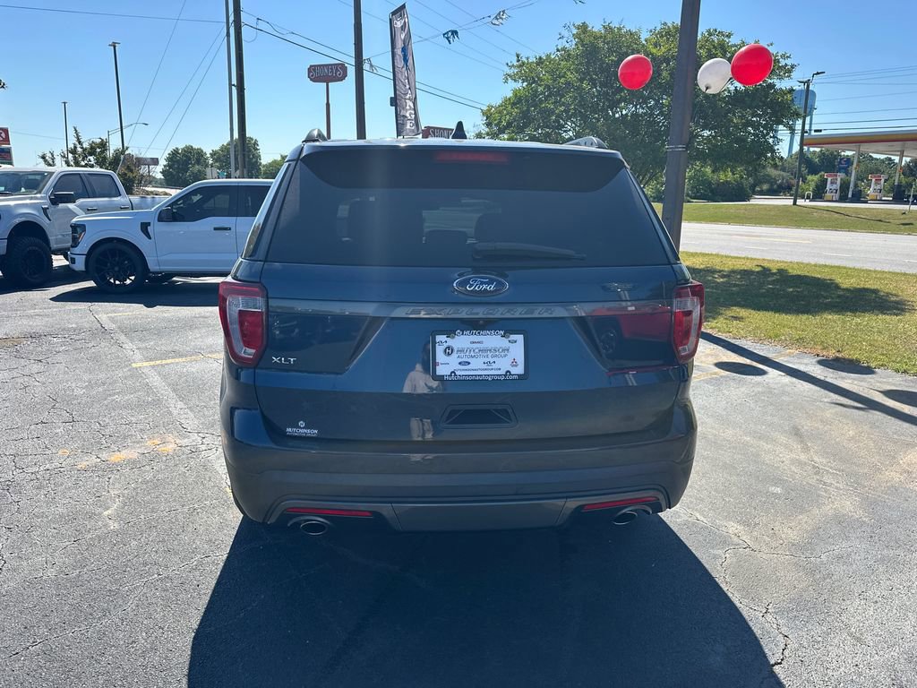 Certified 2017 Ford Explorer XLT w/ Equipment Group 202A FWD image 6