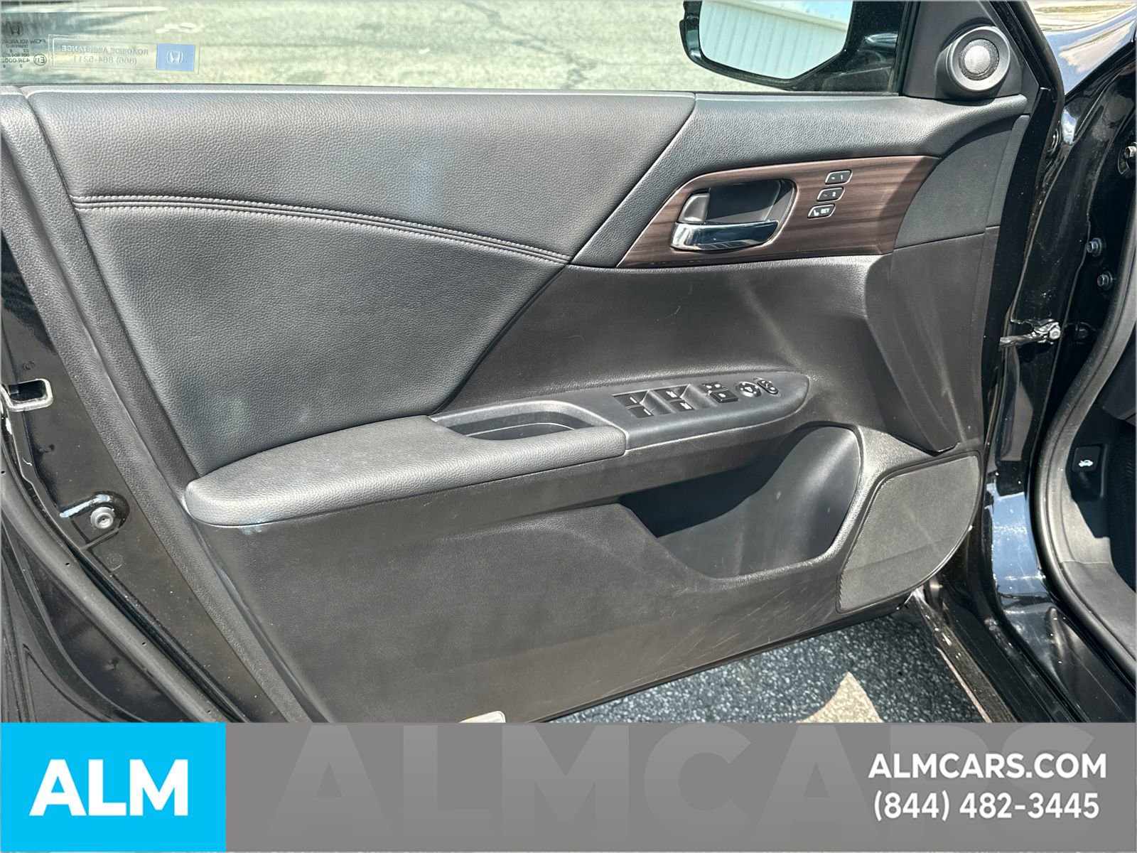 Used 2017 Honda Accord EX-L image 11