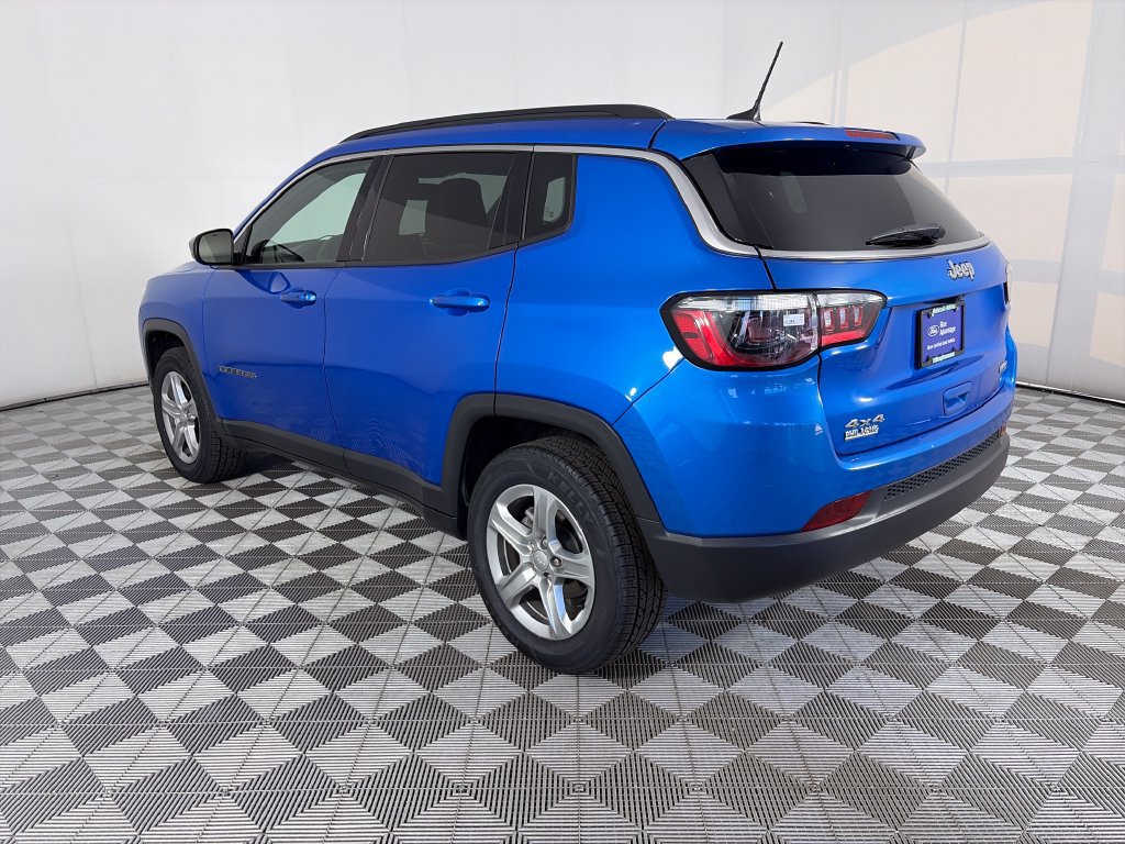 Used 2024 Jeep Compass Latitude AWD/4WD image 5