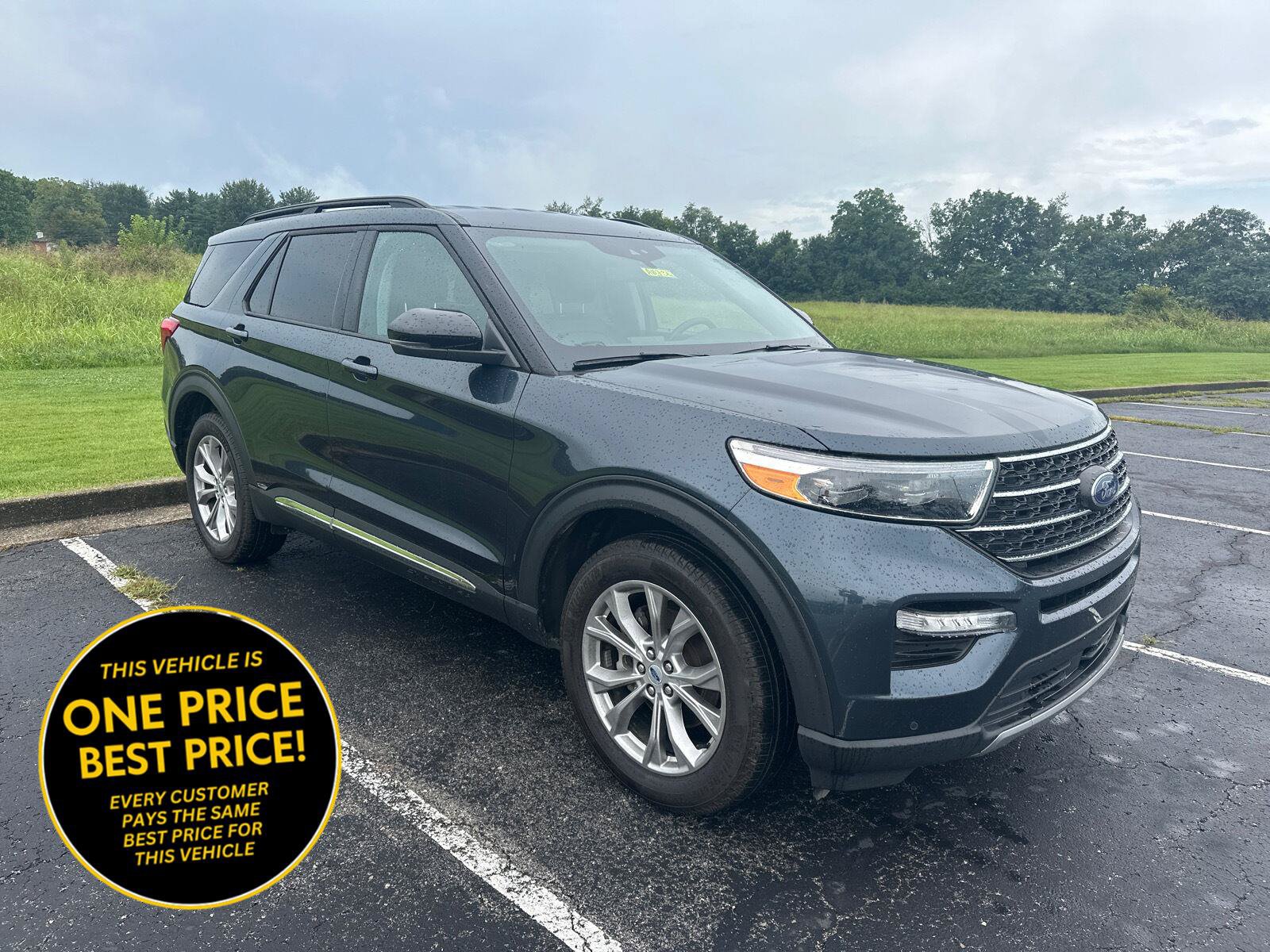 Certified 2024 Ford Explorer XLT w/ Equipment Group 202A