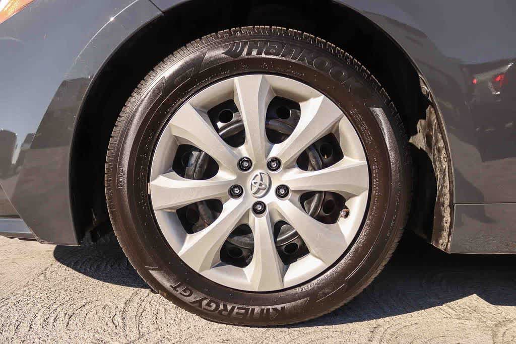Used 2024 Toyota Corolla LE FWD image 11