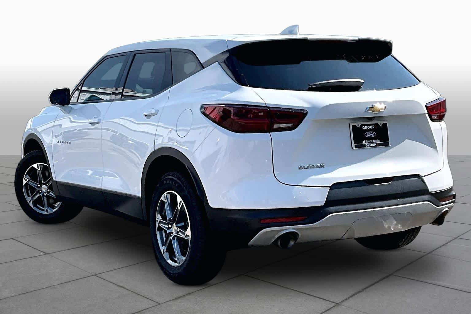 Used 2023 Chevrolet Blazer LT w/ Driver Confidence Package FWD image 6