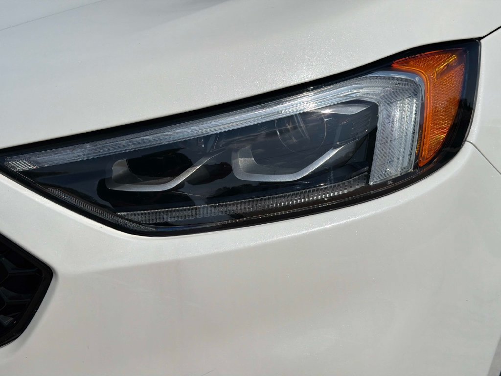Certified 2022 Ford Edge ST w/ Equipment Group 401A AWD/4WD image 11