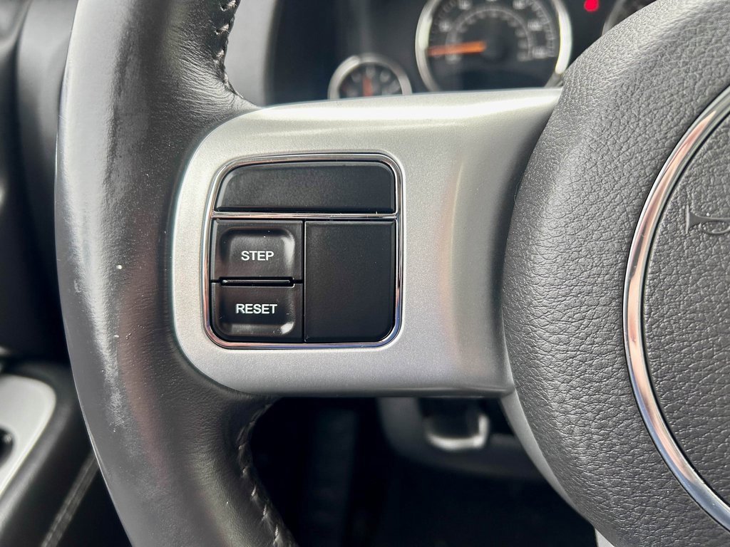 Used 2017 Jeep Compass High Altitude image 25