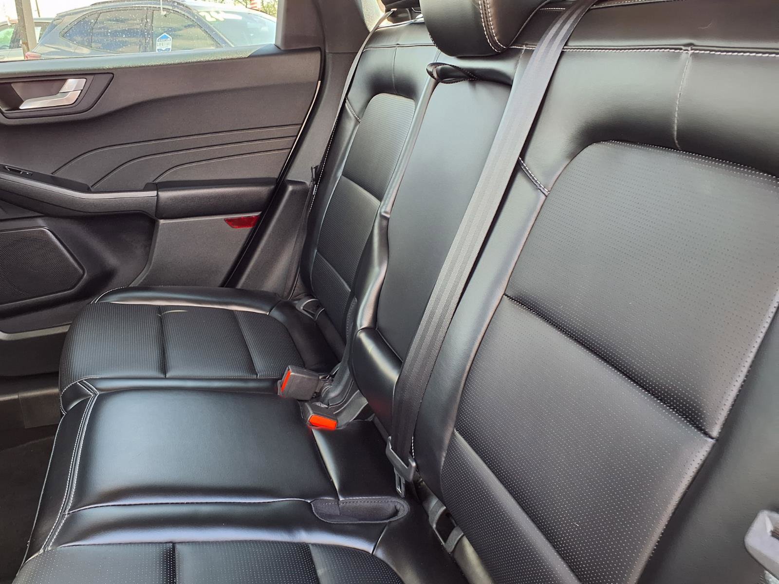 Certified 2023 Ford Escape Platinum AWD/4WD image 7