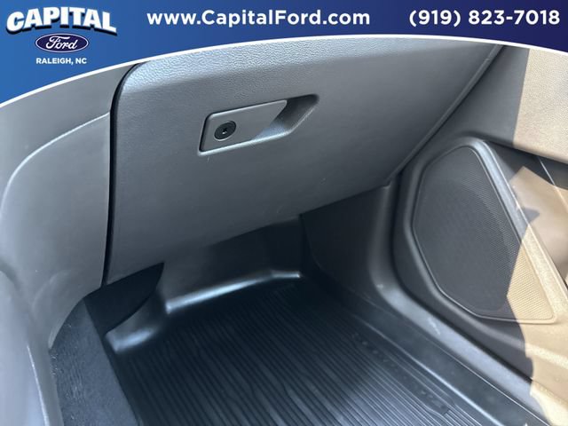 Certified 2024 Ford Explorer Platinum w/ Technology Package AWD/4WD image 28