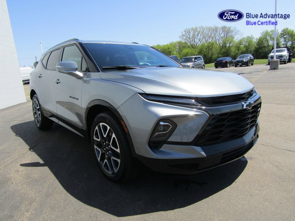 Used 2024 Chevrolet Blazer RS w/ Enhanced Convenience Package AWD/4WD image 10
