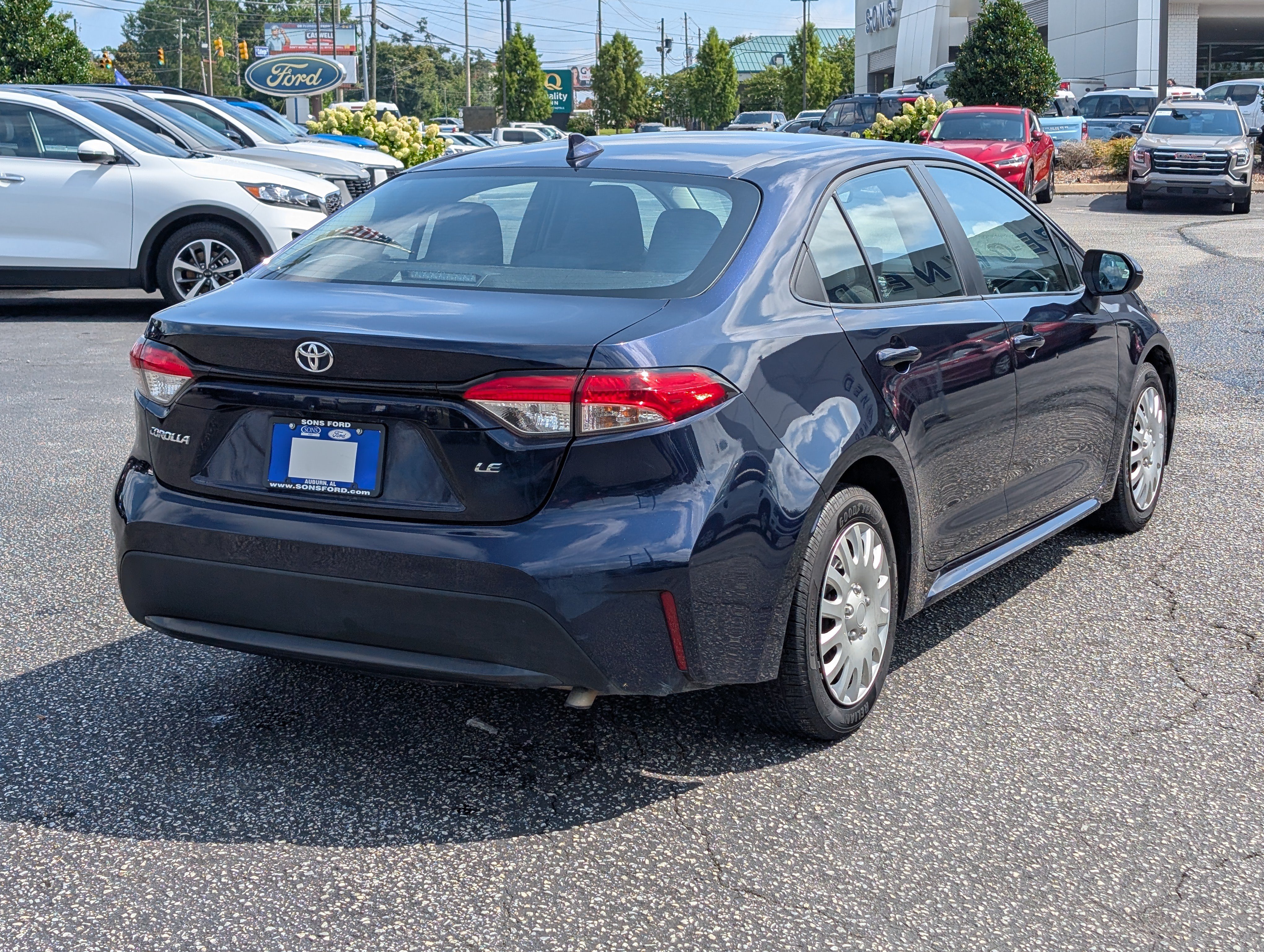 Used 2022 Toyota Corolla LE FWD image 8