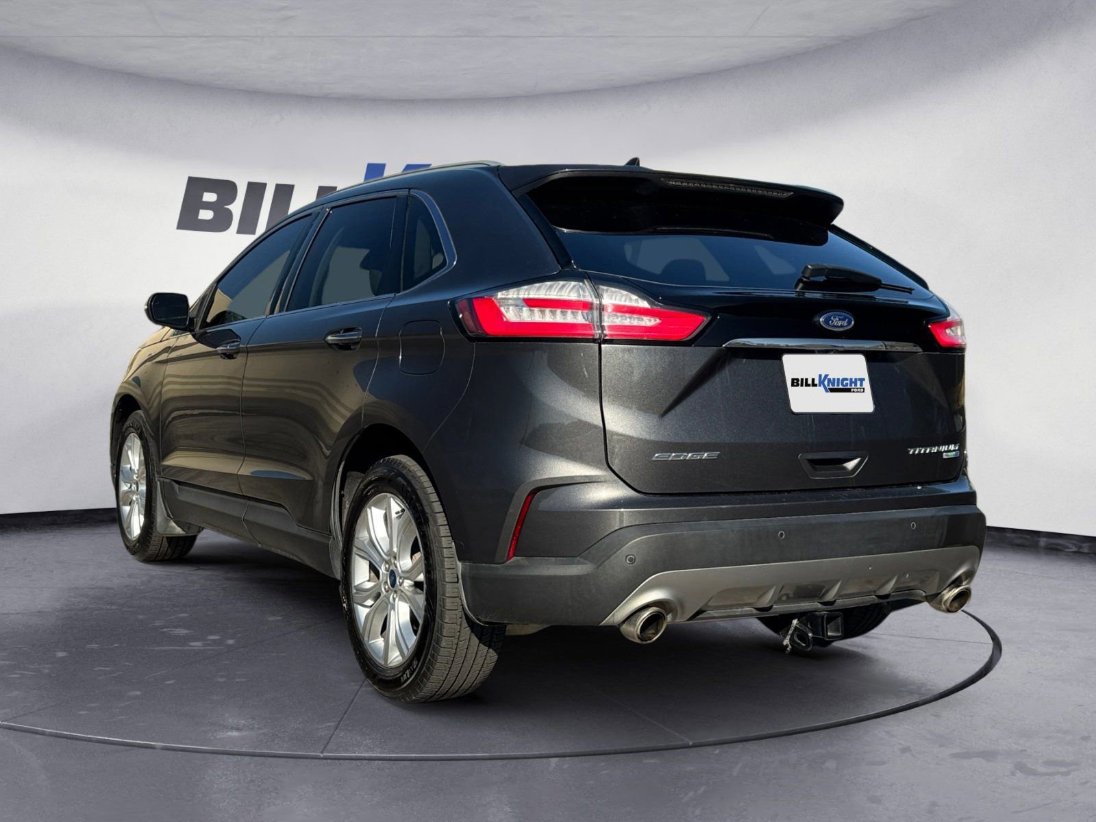 Certified 2020 Ford Edge Titanium image 3