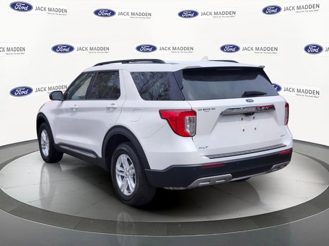 Certified 2022 Ford Explorer XLT w/ Equipment Group 202A AWD/4WD image 3