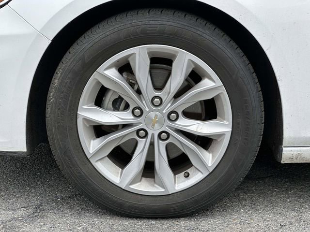 Used 2024 Chevrolet Malibu LT FWD image 6