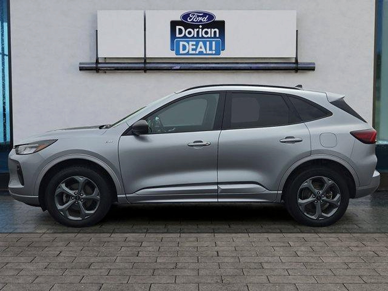 Certified 2024 Ford Escape ST-Line w/ Tech Pack #1 AWD/4WD image 6