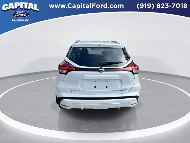 Used 2024 Nissan Kicks SV FWD image 7