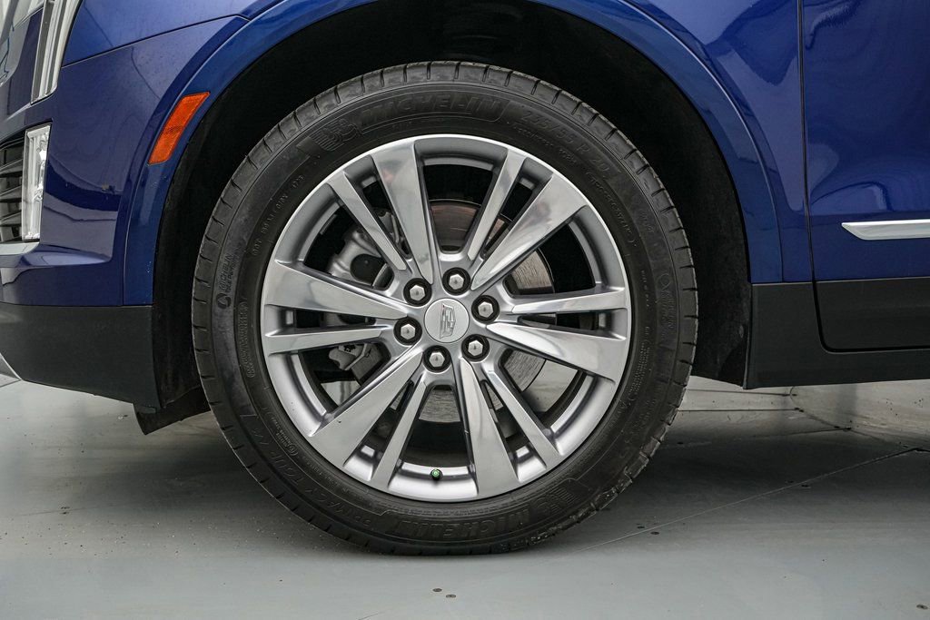 Used 2024 Cadillac XT5 Premium Luxury image 10