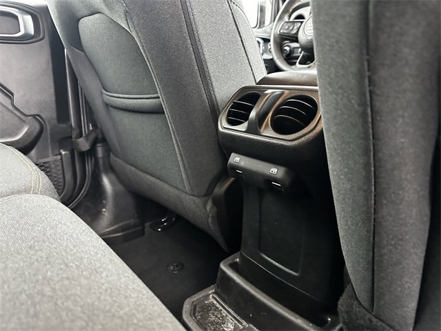 Used 2024 Jeep Wrangler Unlimited image 38