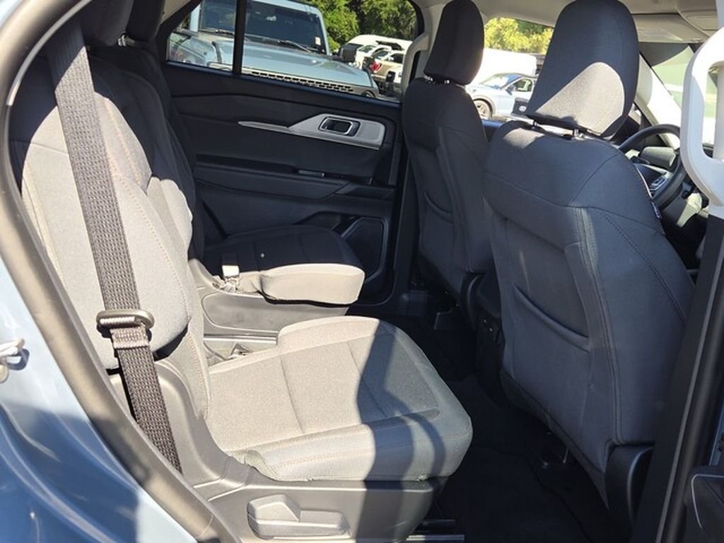 Certified 2026 Ford Explorer Active RWD image 17