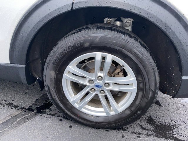 Certified 2023 Ford Explorer XLT w/ Equipment Group 202A image 9