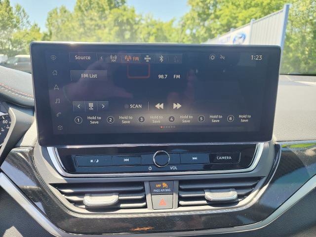Used 2023 Nissan Altima 2.5 SR w/ SR Premium Package FWD image 13