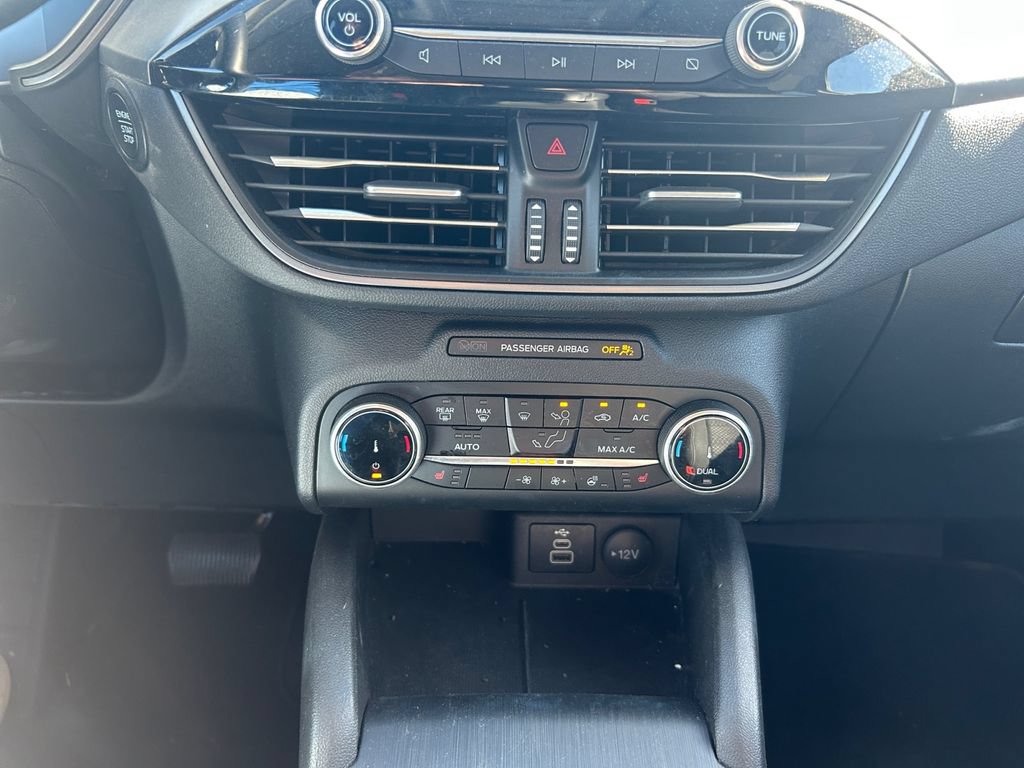 Certified 2024 Ford Escape Active AWD/4WD image 26