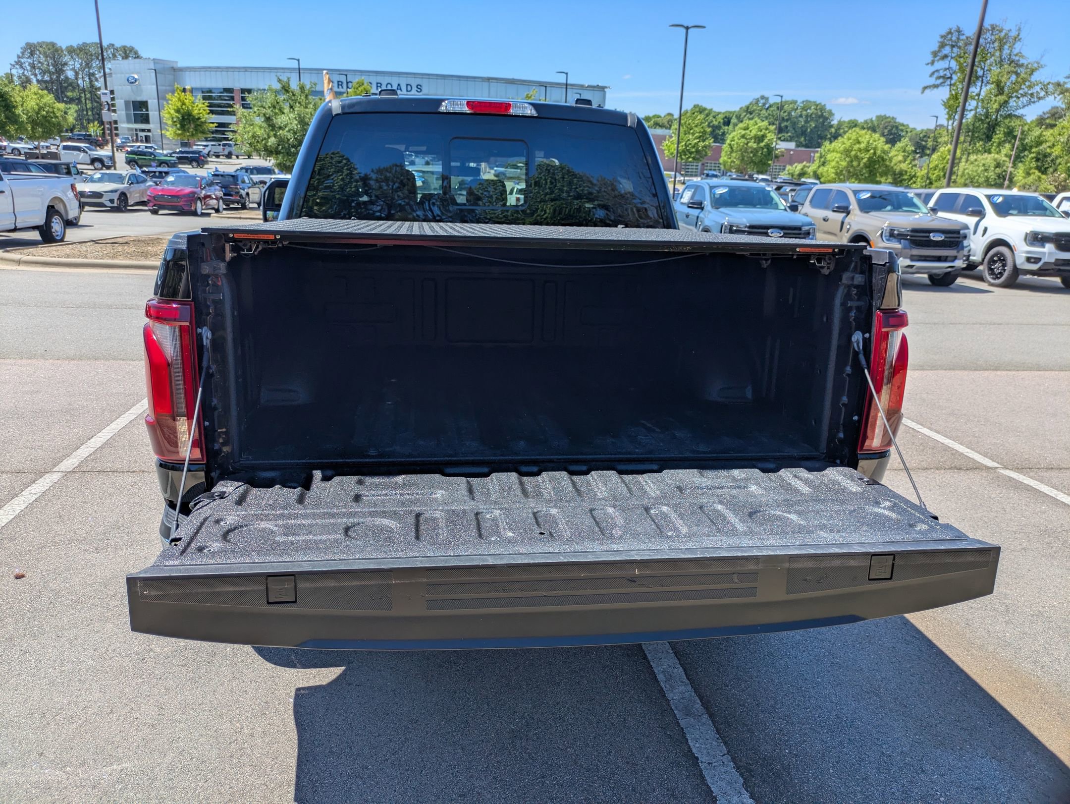 Certified 2024 Ford F150 Lariat w/ FX4 Off-Road Package AWD/4WD image 36