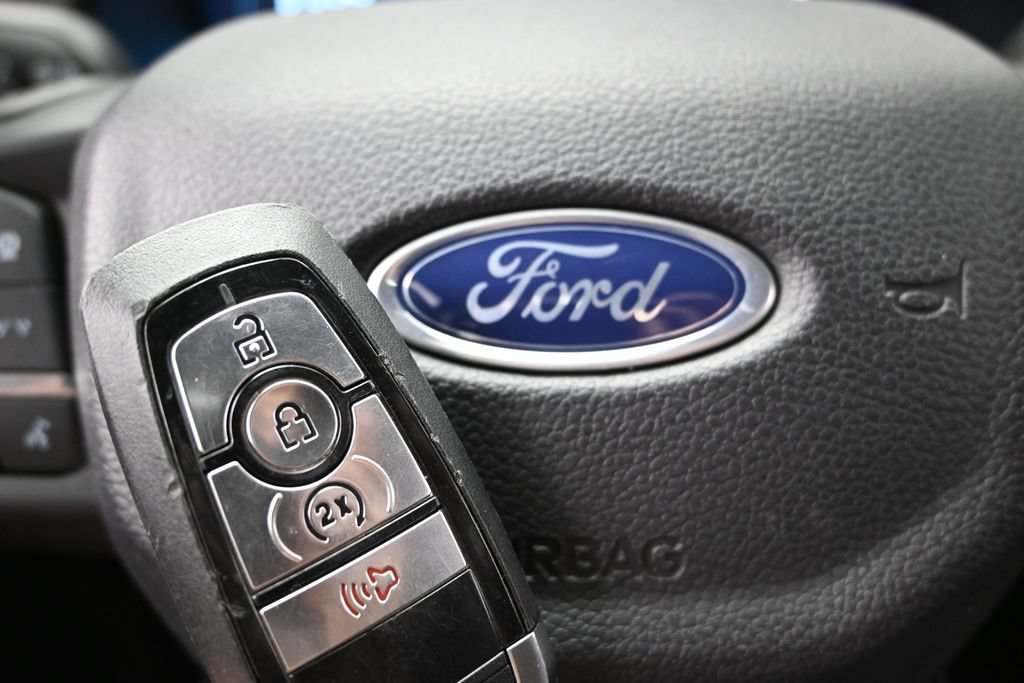 Certified 2025 Ford Ranger Lariat w/ FX4 Off-Road Package AWD/4WD image 35