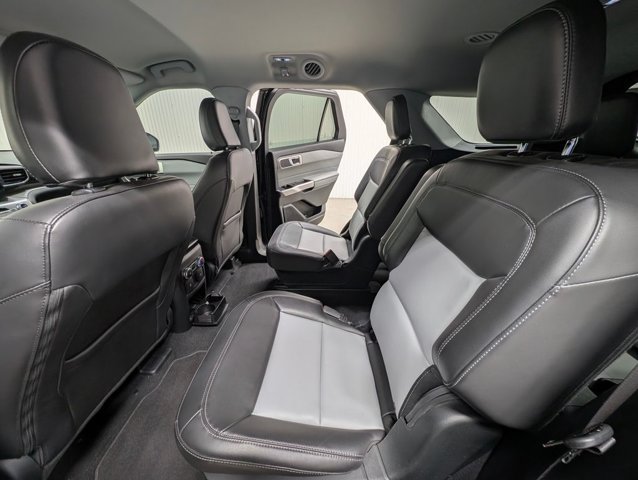 Certified 2023 Ford Explorer XLT w/ Equipment Group 202A AWD/4WD image 14