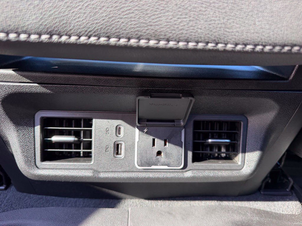 Used 2025 Chevrolet Silverado 1500 RST AWD/4WD image 16
