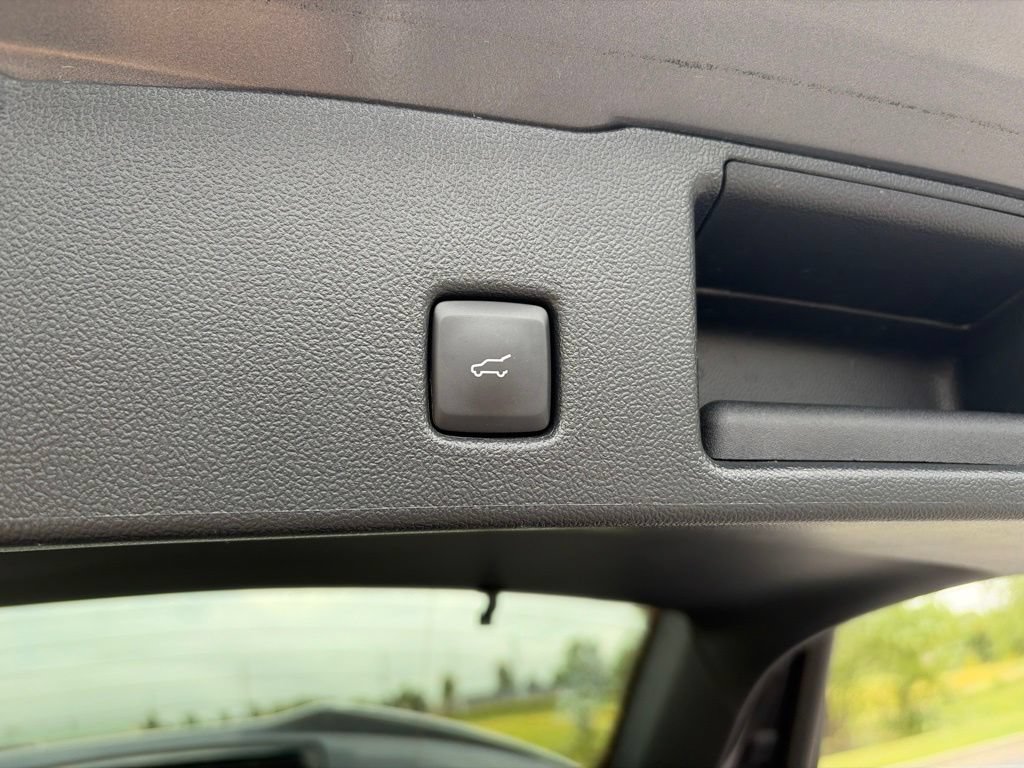 Certified 2024 Ford Escape ST-Line AWD/4WD image 7
