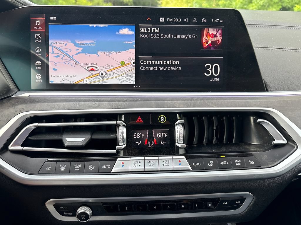 Used 2021 BMW X7 xDrive40i w/ Premium Package AWD/4WD image 11