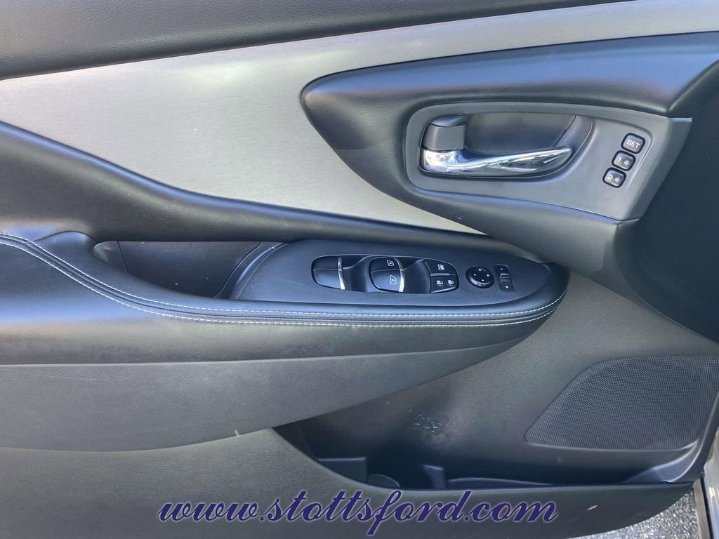 Used 2021 Nissan Murano SL w/ SL Moonroof Package image 16