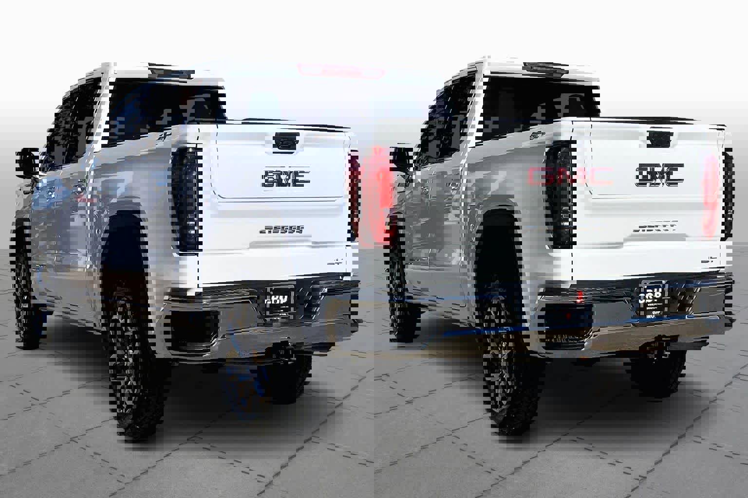 Used 2022 GMC Sierra 1500 SLT w/ SLT Convenience Package image 11