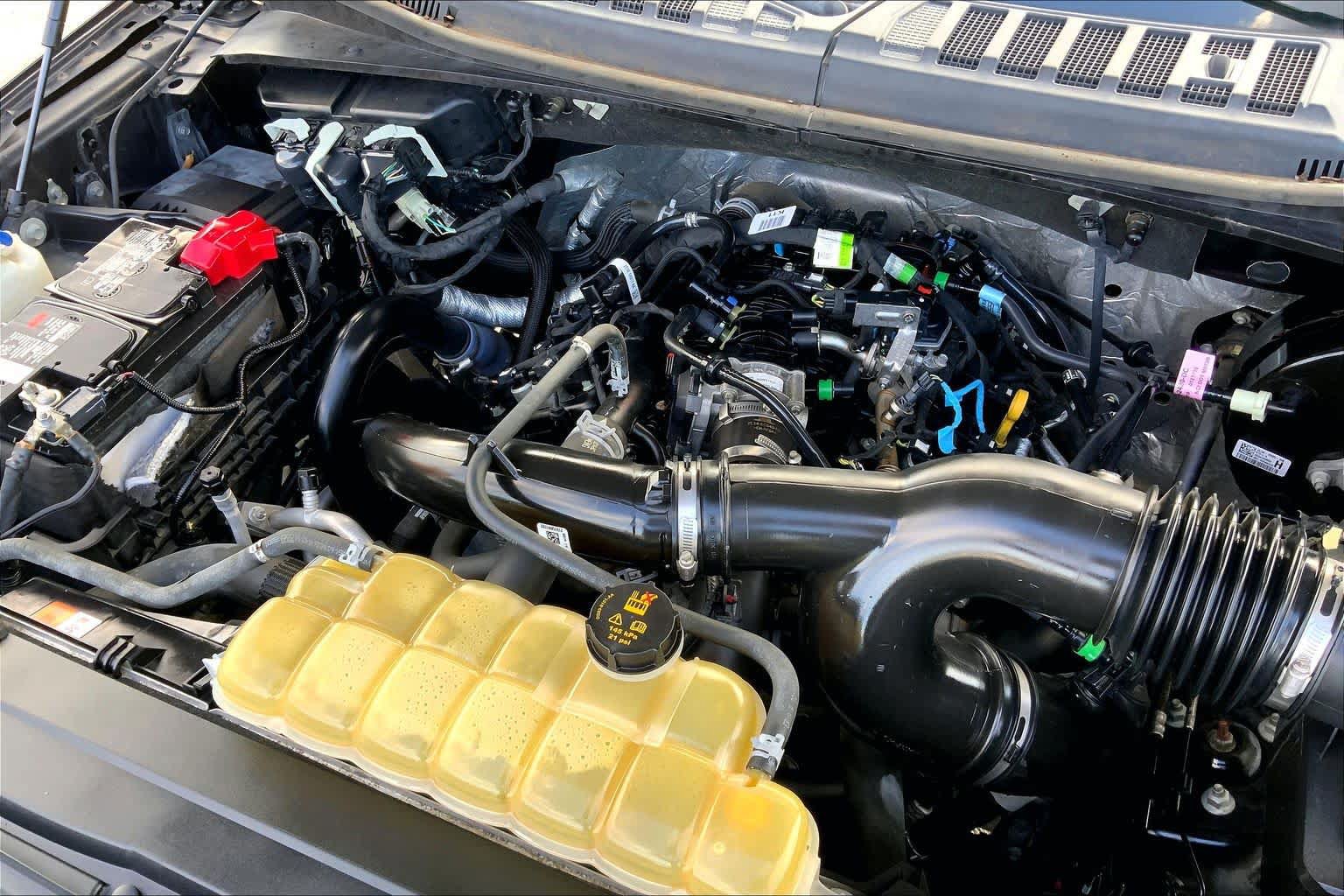 Certified 2019 Ford F150 XL w/ Equipment Group 101A Mid RWD image 30