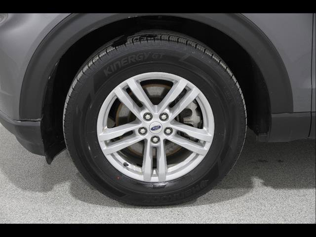 Certified 2022 Ford Explorer XLT w/ Equipment Group 202A AWD/4WD image 24