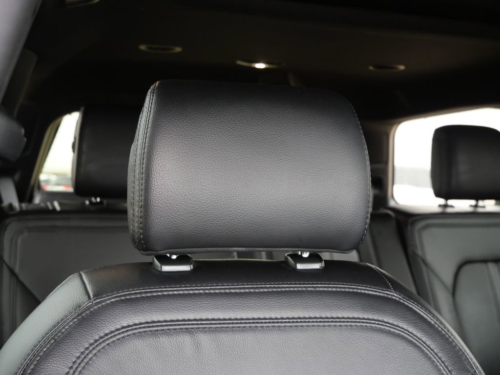 Certified 2020 Ford Expedition Limited w/ Equipment Group 302A image 20